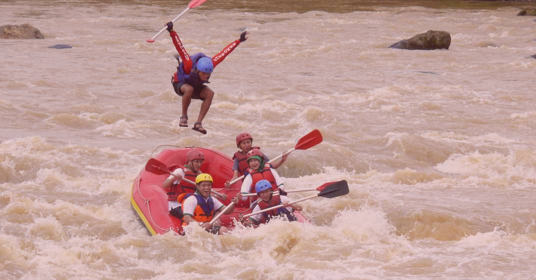 Paket Rafting iOutbound – Arung Jeram di Bogor, Sukabumi & Bandung